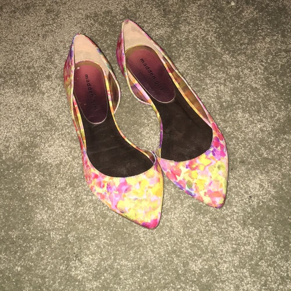 Madden girl pointed toe flats
